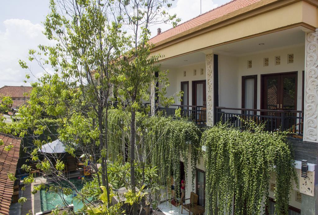 Ferienwohnung Pujihouse One Legian Exterior foto
